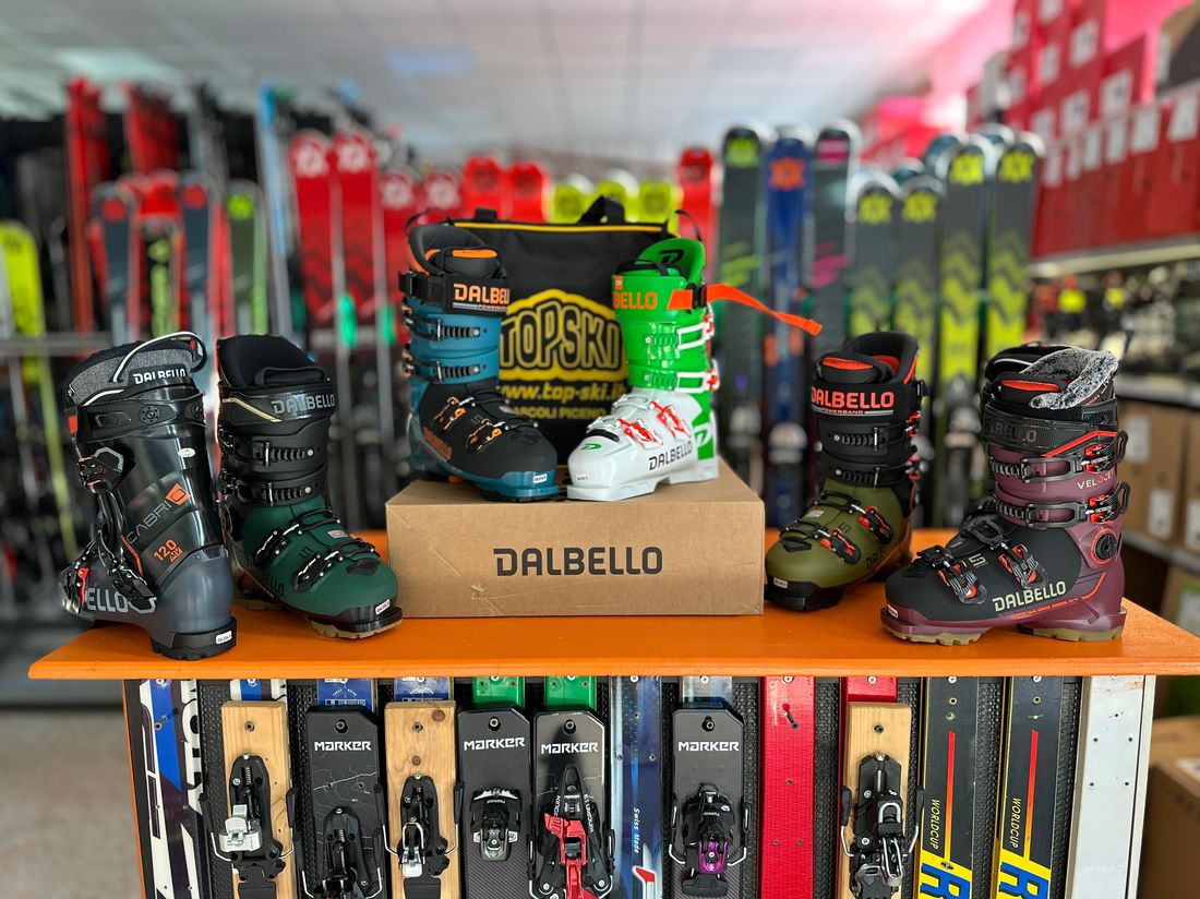 Sci e snowboard pronti al noleggio